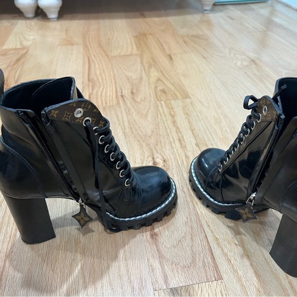 Louis Vuitton original boots - Picture 2 of 2